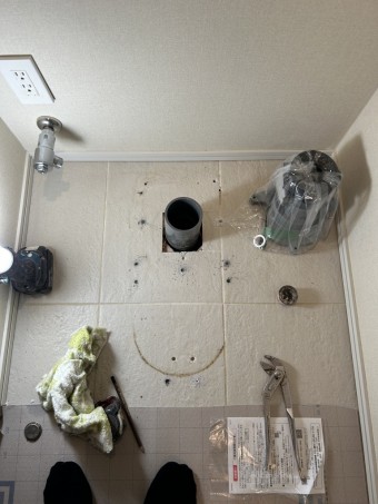 便器取り外し後 便器取り外し後